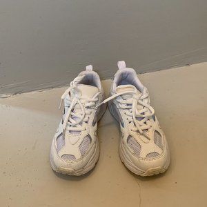 Winter popular sports shoes, for men and women!